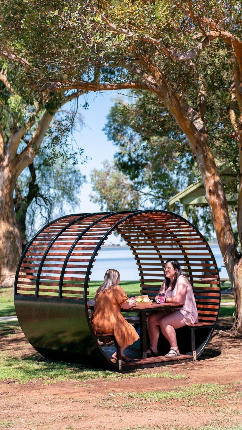 Breeze Pod Swan Hill small
